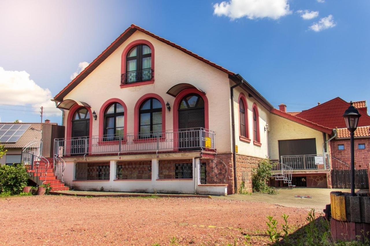 Gaestehaus Samuel Wadgassen Hotel Exterior photo